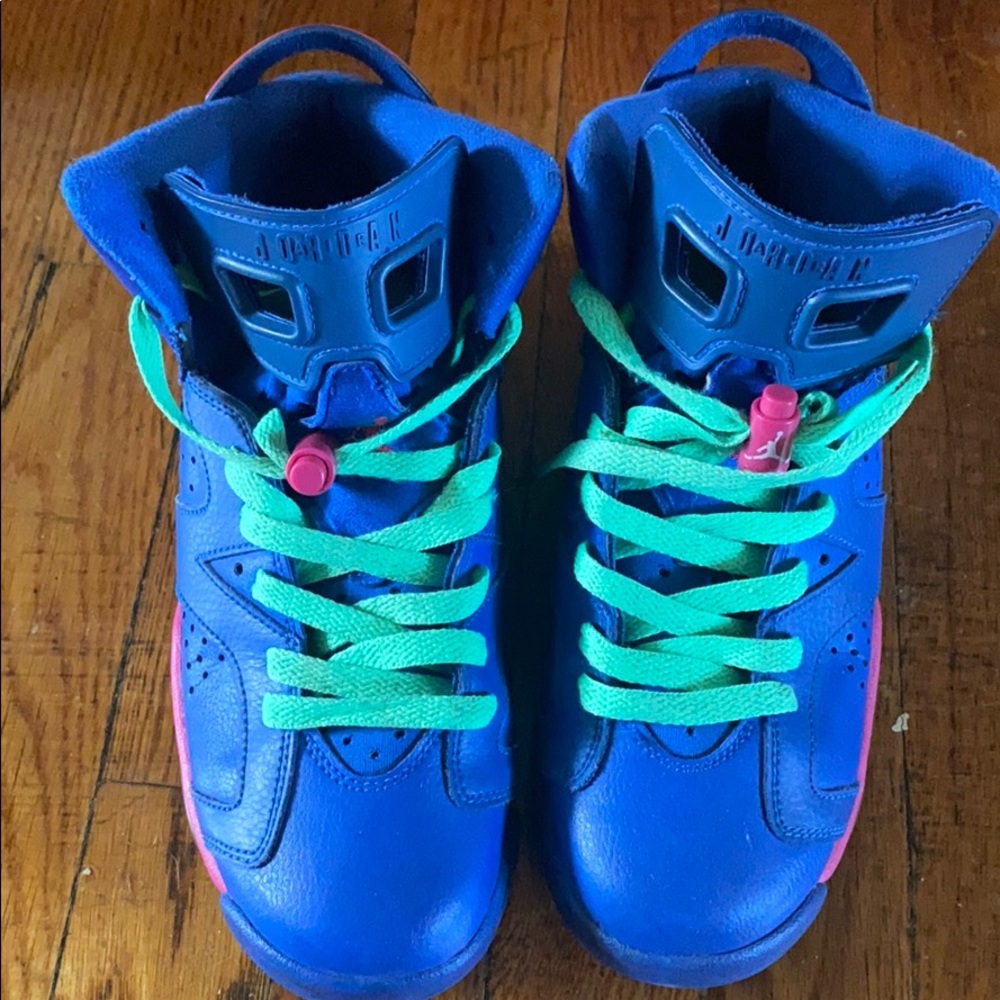 Nicki Minaj Jordan 6 VI size 6